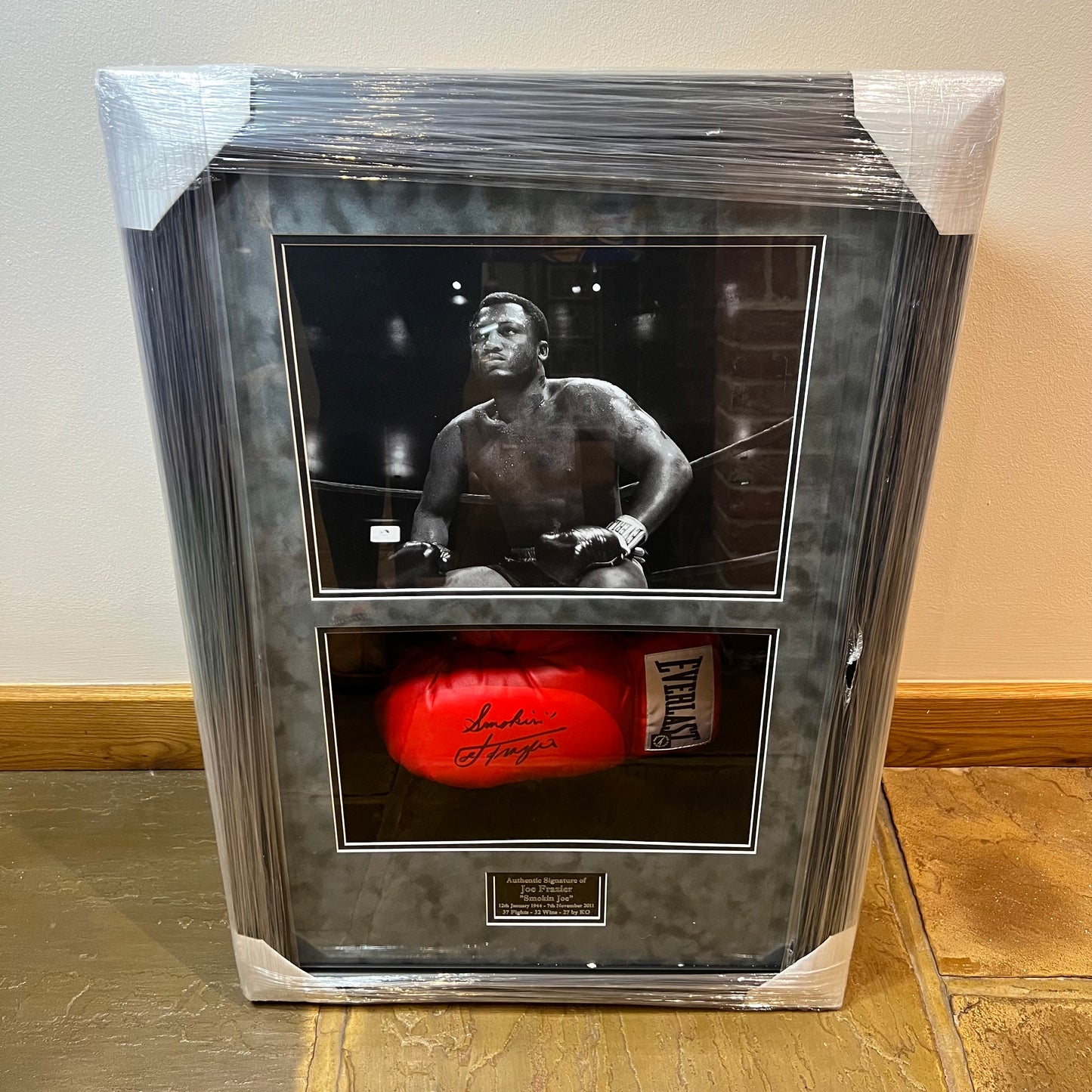 Joe Frazier Signed glove