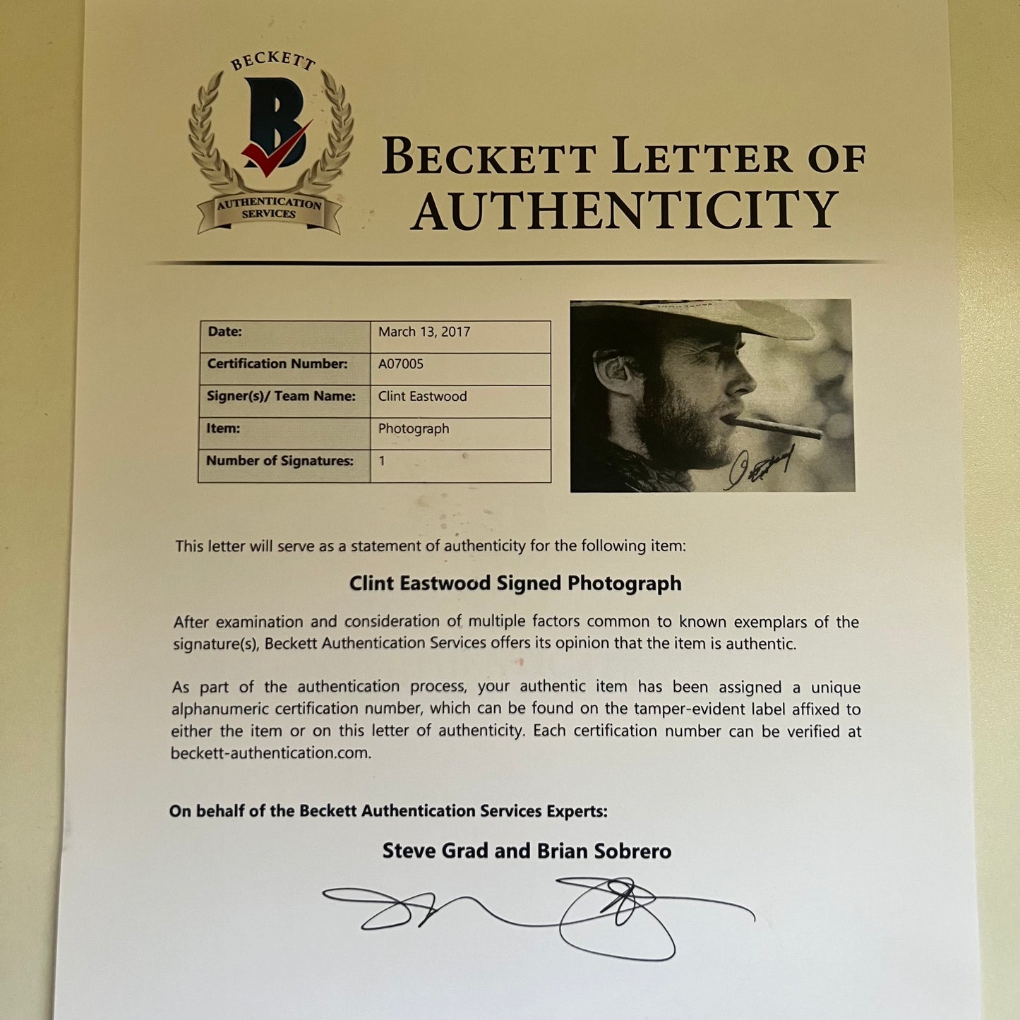 Clint Eastwood GOOD BAD UGLY  Signed Movie Prop Gun and signed Photograph